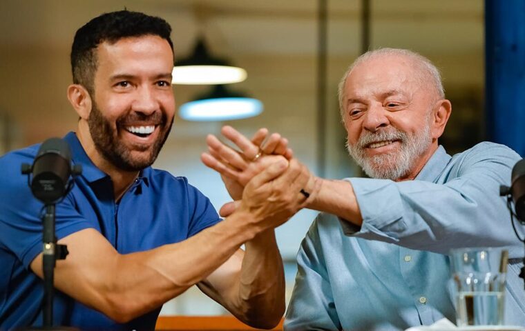 לולה ואנדרה ז׳אנונס יחד בשידור הקמפיין בברזיליה, 22 באוקטובר 2026. צילום: Ricardo Stuckert / Lula Oficial, Wikimedia Commons, CC BY-SA 4.0