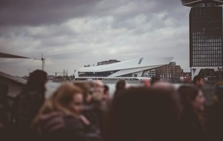 טיסות ושדה תעופה - amsterdam