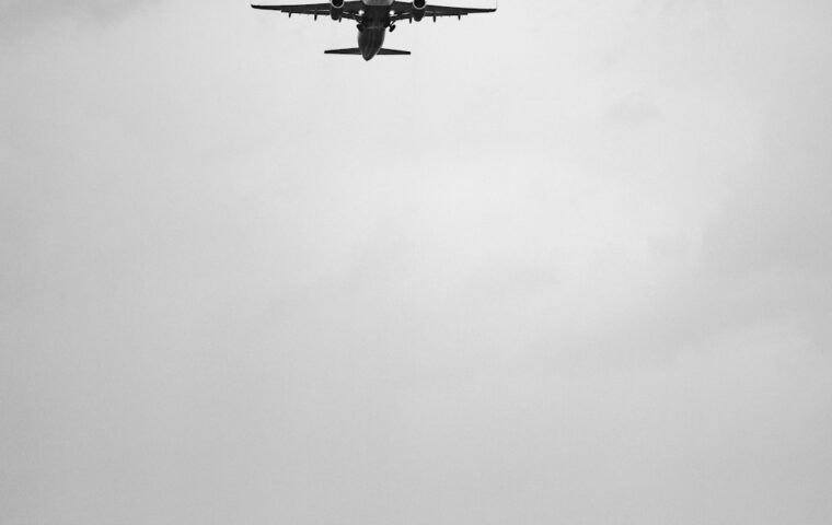 מטוס נוסעים בהמראה כאילוסטרציה ל-Boeing 737 MAX 10