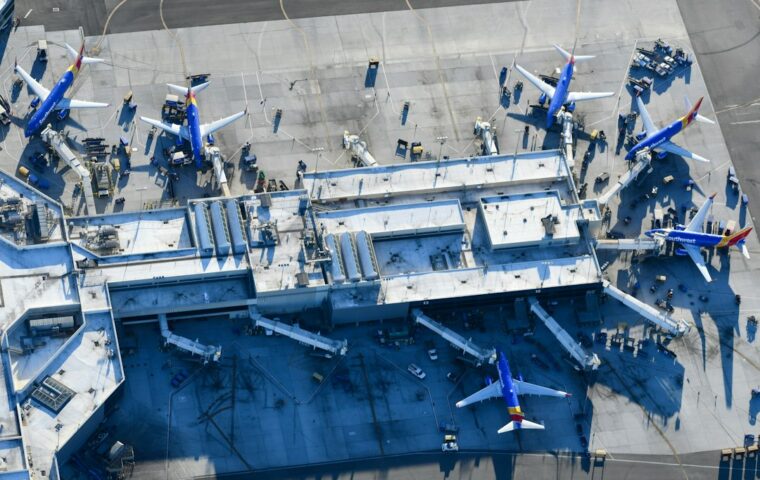 טיסות: Los Angeles LAX airport